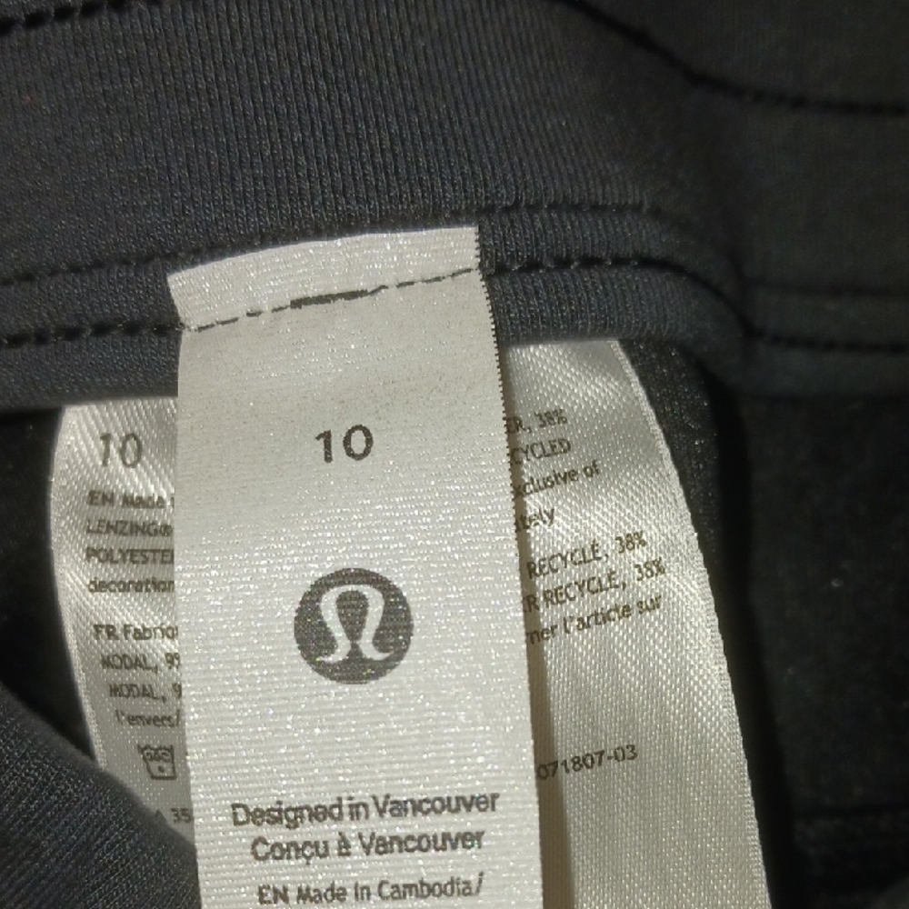 Lululemon Women's Black Softstreme High-Rise Straight-Leg Cropped 24" Pant 10 - Picture 4 of 6